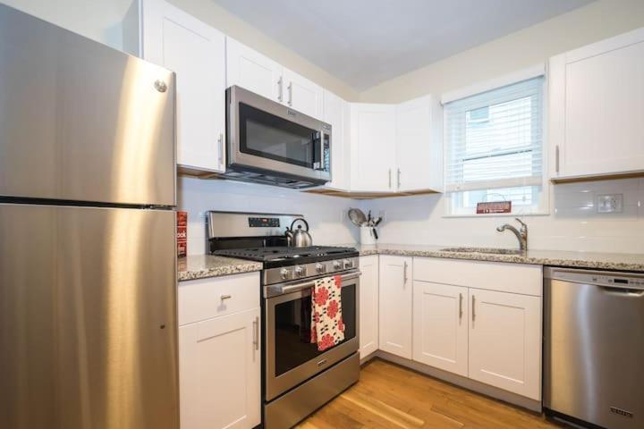 The Boston Rental - Multiple Floorplans Экстерьер фото