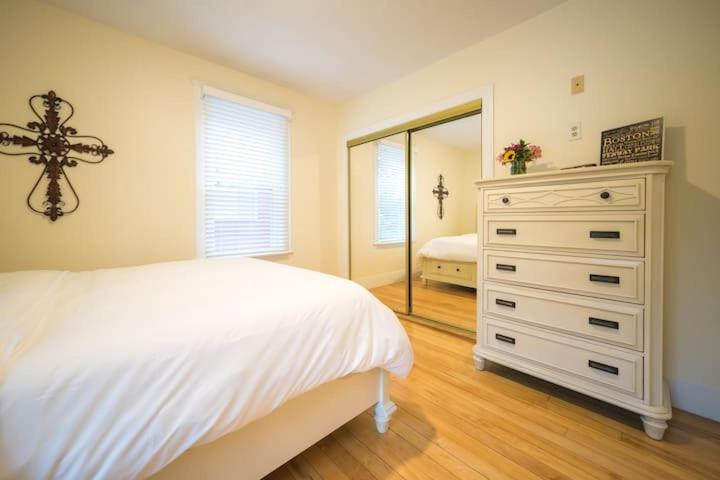 The Boston Rental - Multiple Floorplans Экстерьер фото