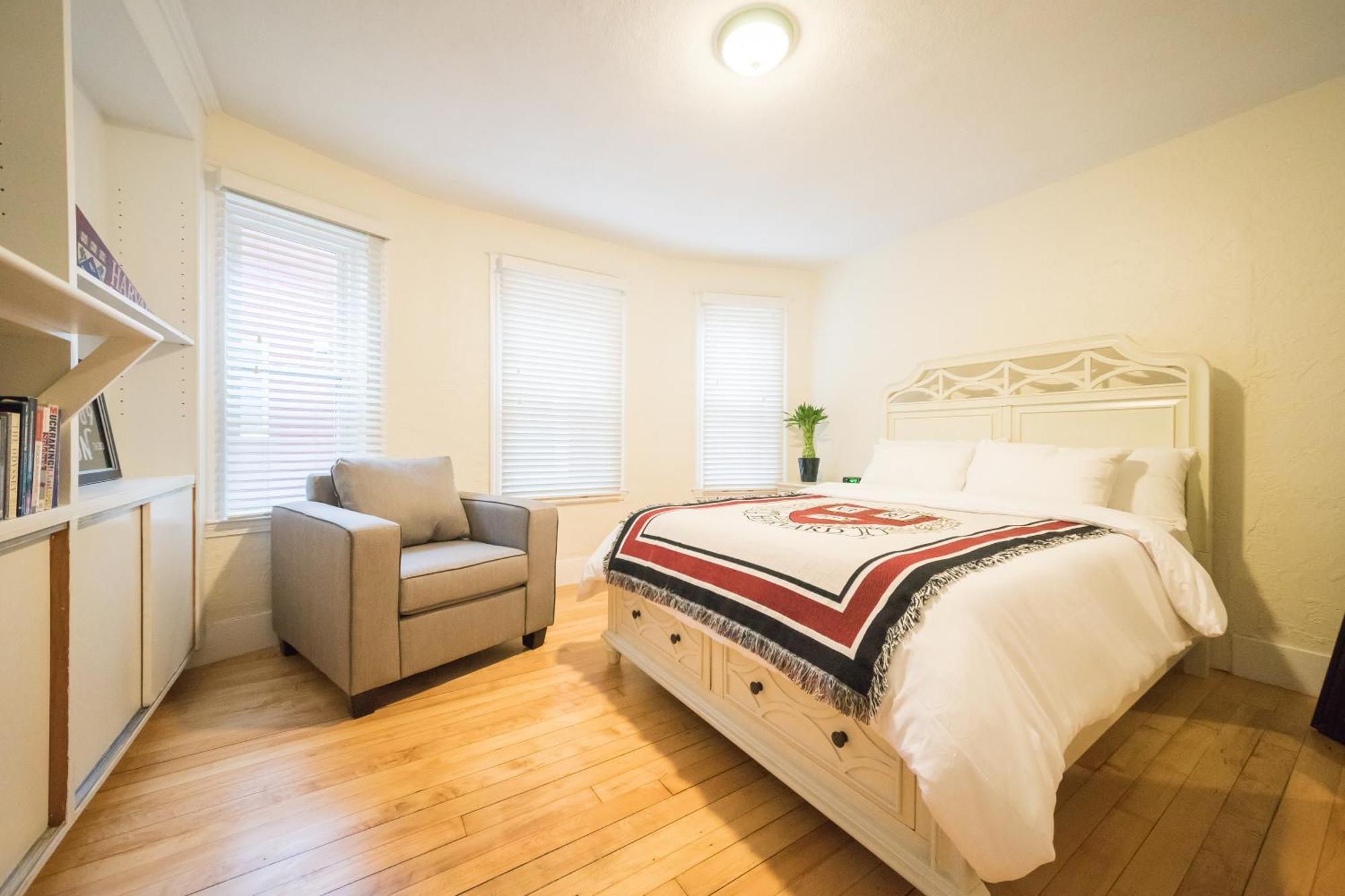 The Boston Rental - Multiple Floorplans Экстерьер фото
